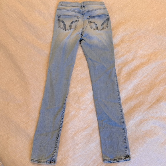 Hollister Jeans - Picture 3 of 6